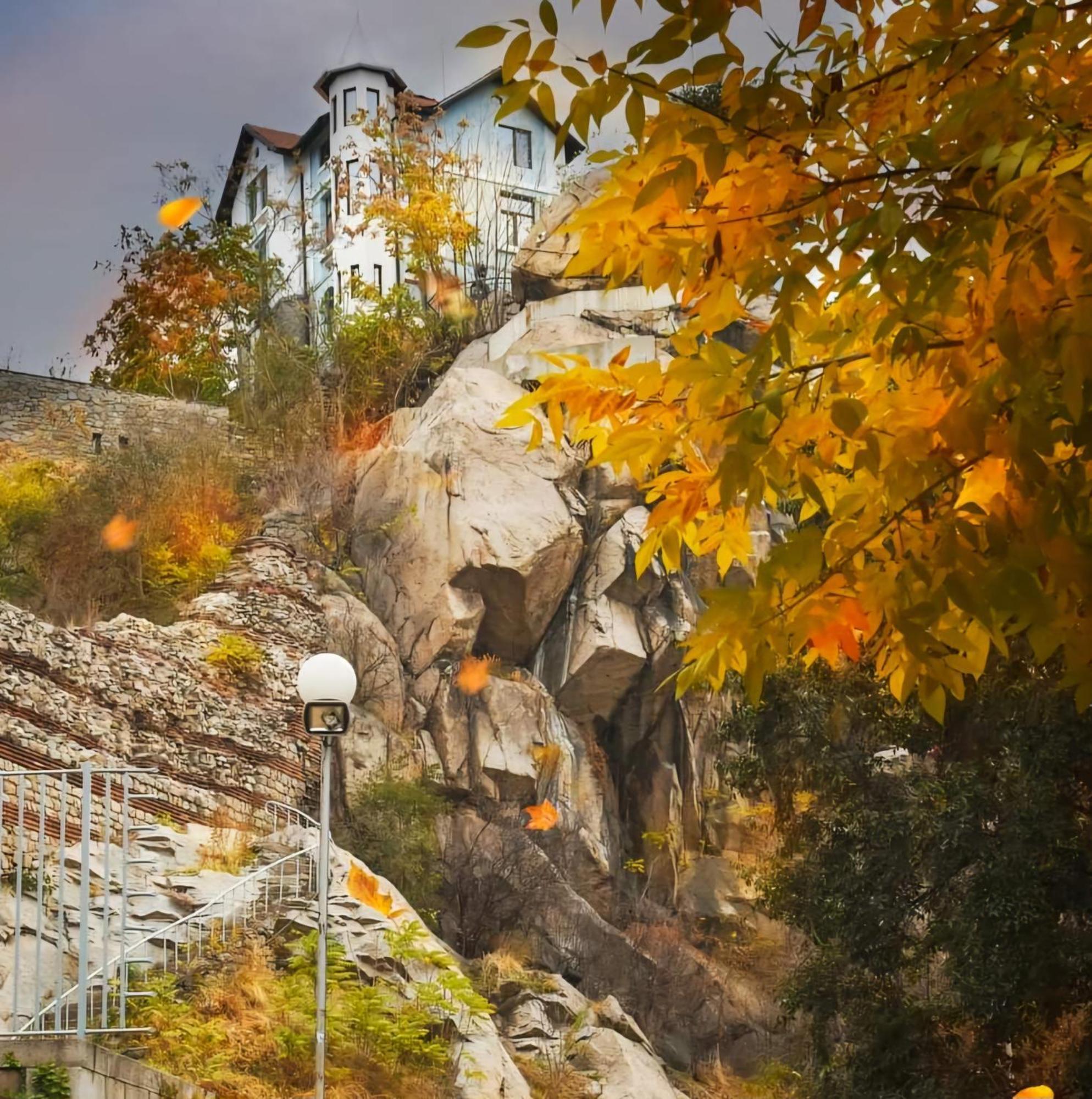 Holiday Пловдив Экстерьер фото